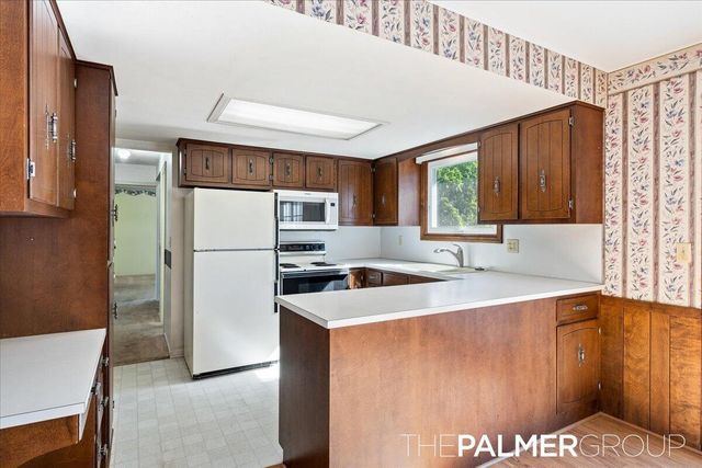 271 Brook Lane Avenue, Holland, MI 49423
