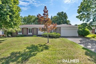 271 Brook Lane Avenue, Holland, MI 49423