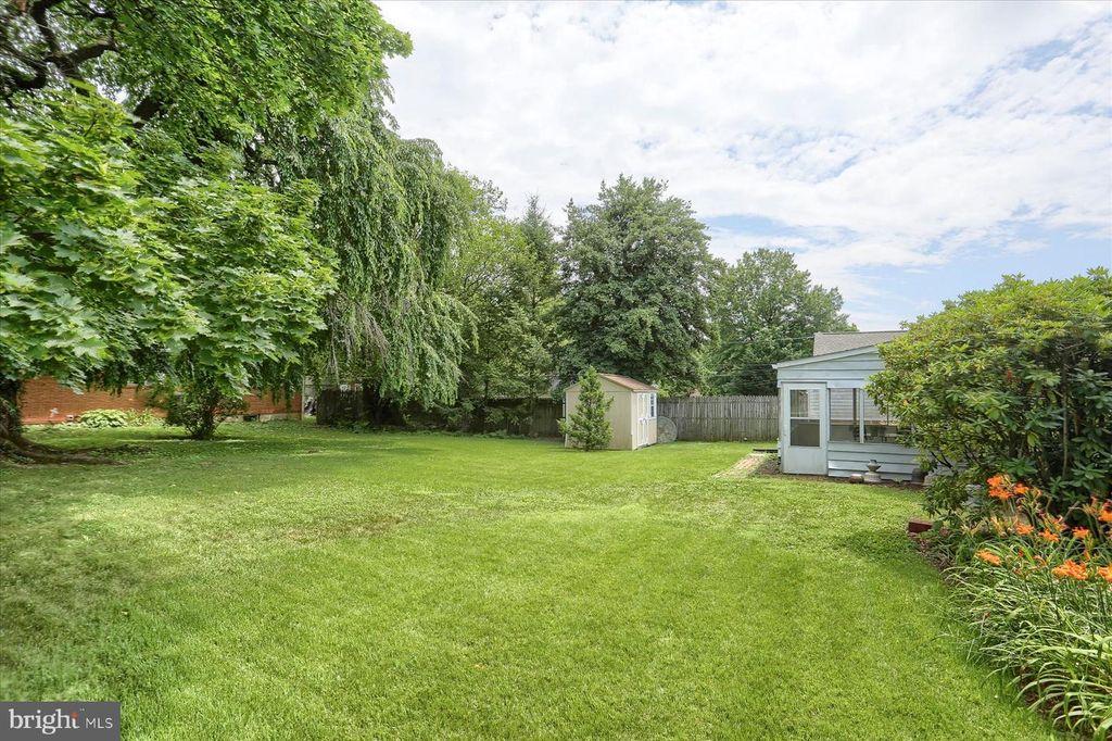 101 MAPLE AVE, Camp Hill, PA 17011