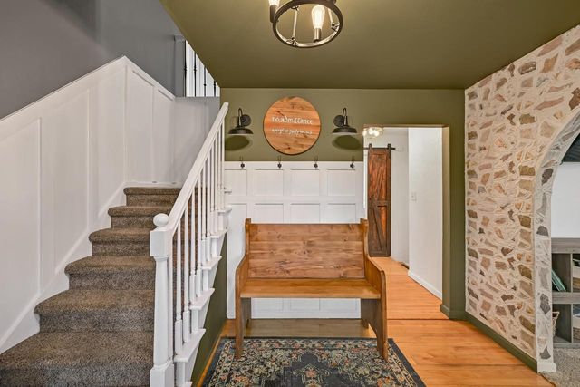 2500 Hemlock ROAD, Glendale, WI 53209