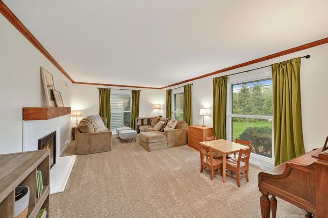 2500 Hemlock ROAD, Glendale, WI 53209