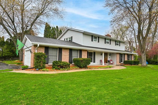 2500 Hemlock ROAD, Glendale, WI 53209