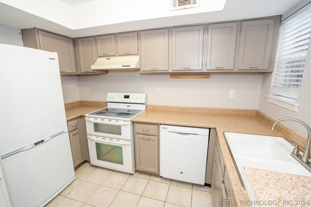 1730 E 67th Street S K204, Tulsa, OK 74136