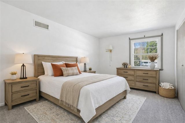 126 Jefferson Dr, Washington Twp, PA 15613