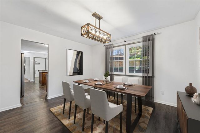 126 Jefferson Dr, Washington Twp, PA 15613