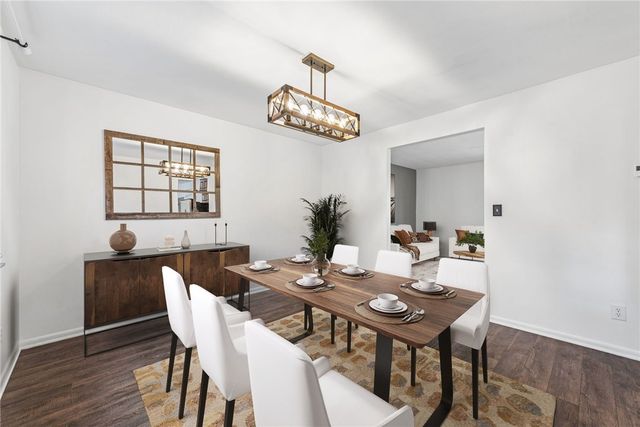 126 Jefferson Dr, Washington Twp, PA 15613