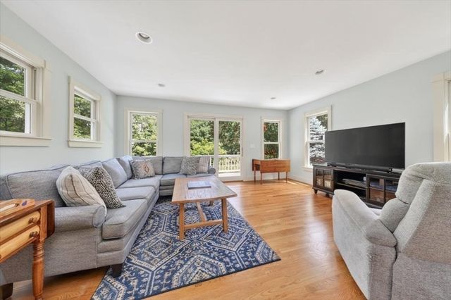 136 South Pleasant, Hingham, MA 02043