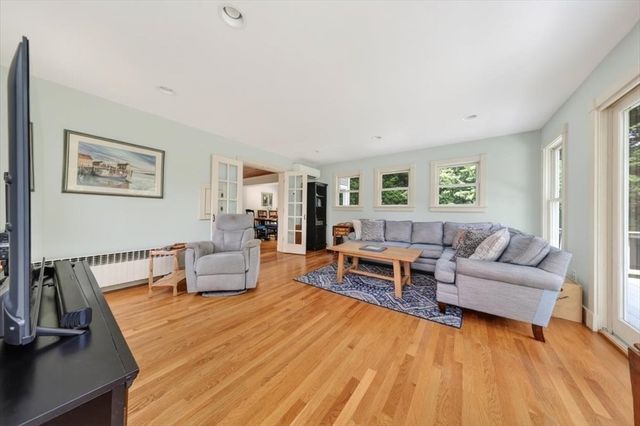 136 South Pleasant, Hingham, MA 02043