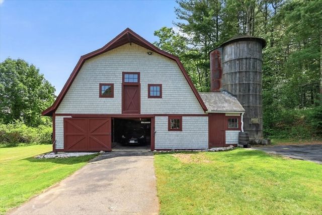 136 South Pleasant, Hingham, MA 02043