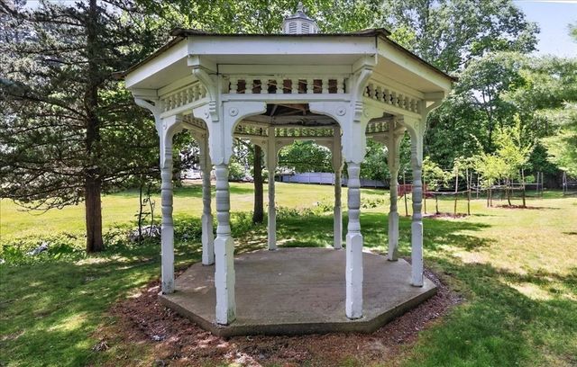 136 South Pleasant, Hingham, MA 02043