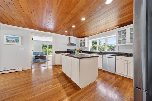 136 South Pleasant, Hingham, MA 02043