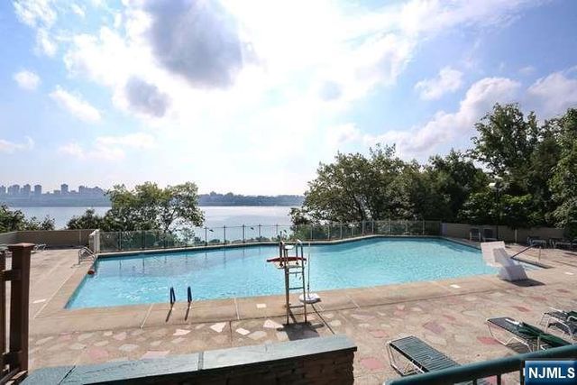 5 Horizon Road 1403, Fort Lee, NJ 07024