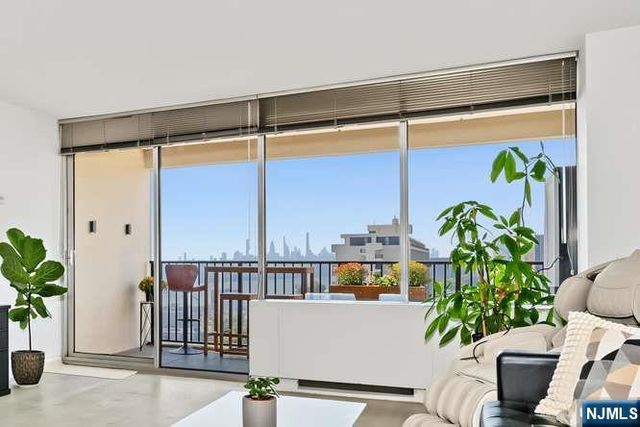 5 Horizon Road 1403, Fort Lee, NJ 07024