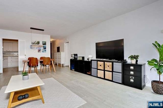 5 Horizon Road 1403, Fort Lee, NJ 07024