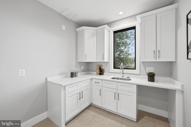 1806 BARBEE ST, Mclean, VA 22101