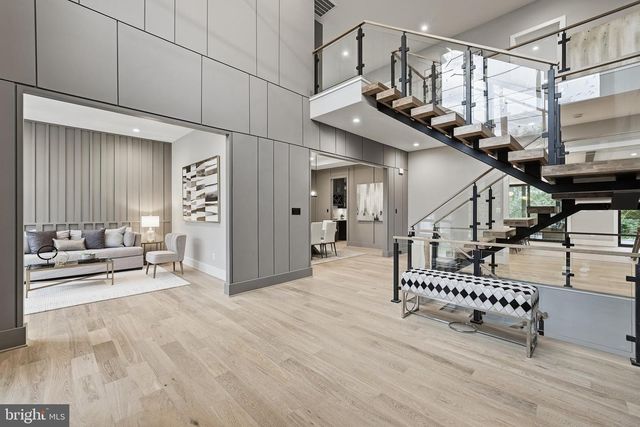 1806 BARBEE ST, Mclean, VA 22101