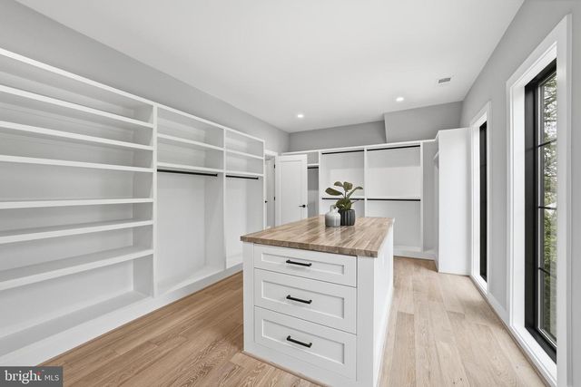 1806 BARBEE ST, Mclean, VA 22101
