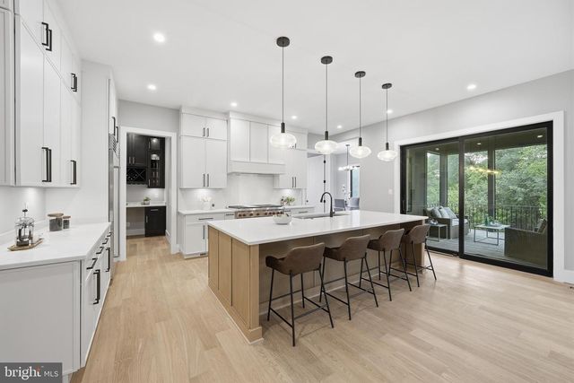 1806 BARBEE ST, Mclean, VA 22101