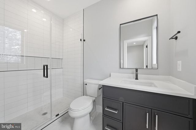 1806 BARBEE ST, Mclean, VA 22101