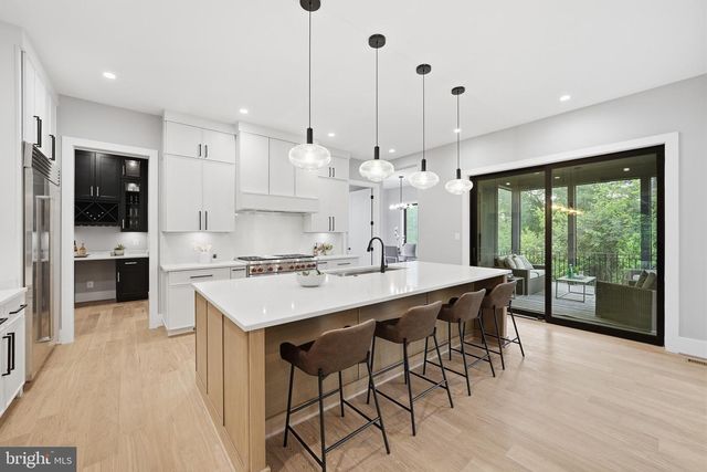 1806 BARBEE ST, Mclean, VA 22101
