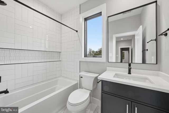 1806 BARBEE ST, Mclean, VA 22101