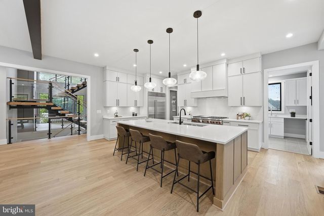 1806 BARBEE ST, Mclean, VA 22101