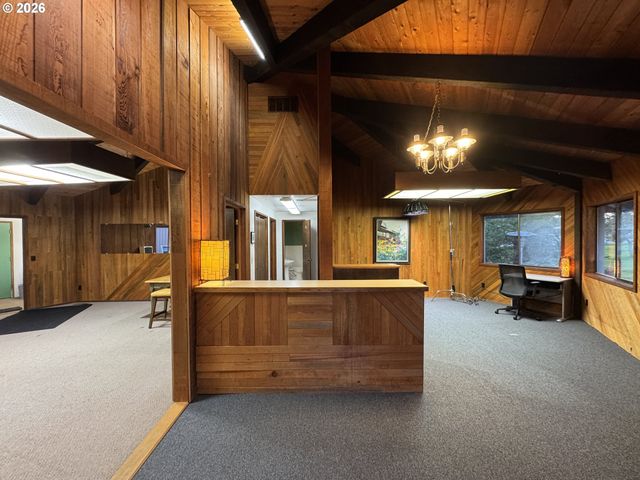 566 GREENWOOD Ave, Reedsport, OR 97467