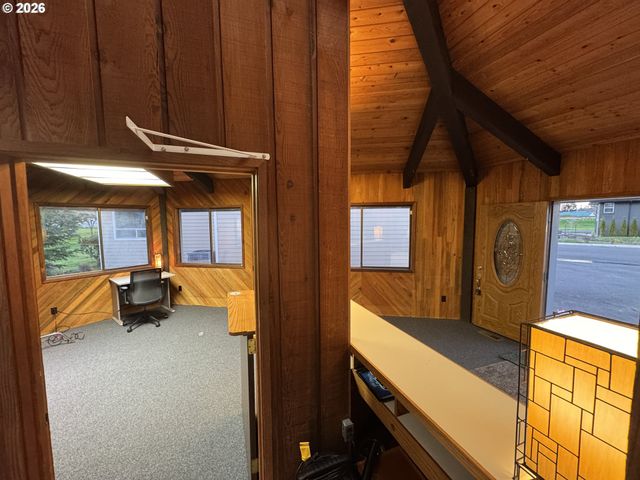 566 GREENWOOD Ave, Reedsport, OR 97467