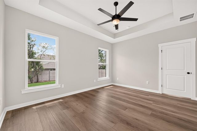 11215 Moccasin Drive, Montgomery, TX 77316