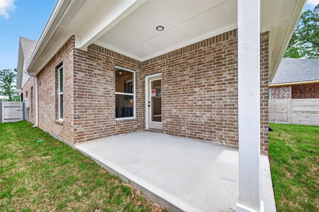 11215 Moccasin Drive, Montgomery, TX 77316