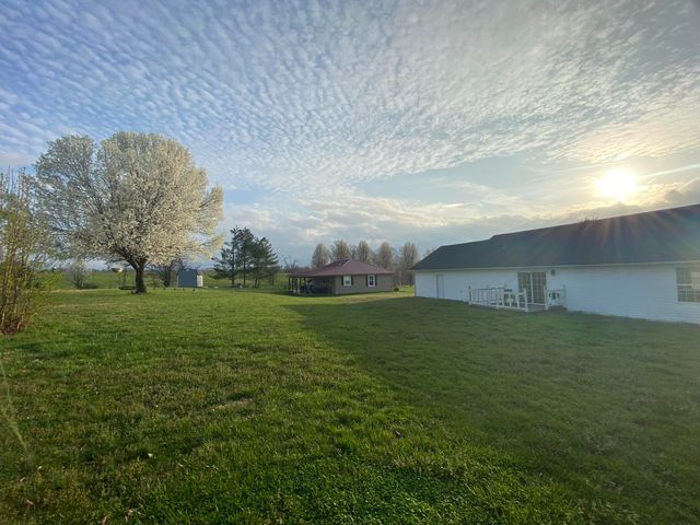 220 Deerwood Drive, Science Hill, KY 42553