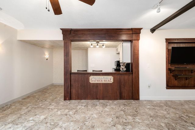 701 Prism Valley Drive, Mishawaka, IN 46544
