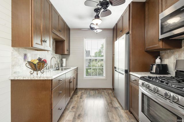 701 Prism Valley Drive, Mishawaka, IN 46544