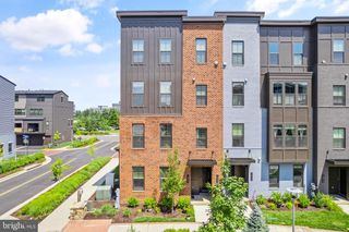 12921 SUNRISE RIDGE ALY #69, Herndon, VA 20171