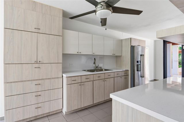 4 RIVERSIDE 4, Guaynabo, PR 00971