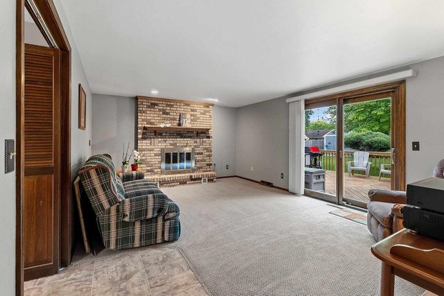 241 SCOUT WAY, De Pere, WI 54115