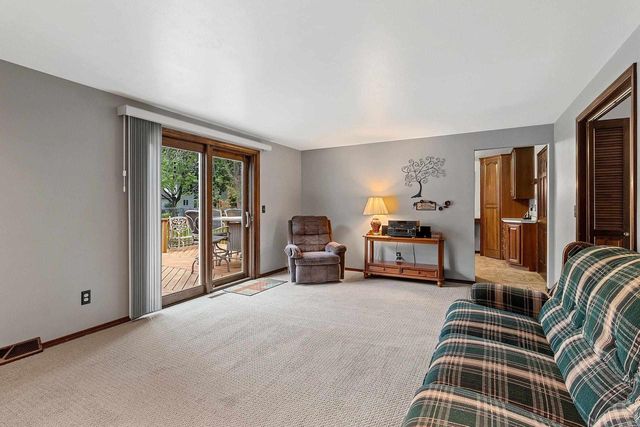 241 SCOUT WAY, De Pere, WI 54115
