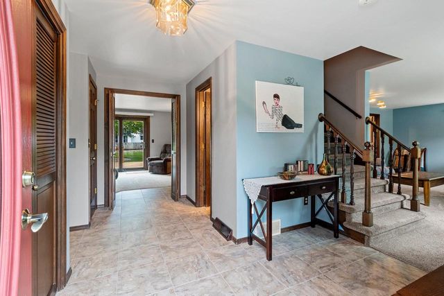 241 SCOUT WAY, De Pere, WI 54115