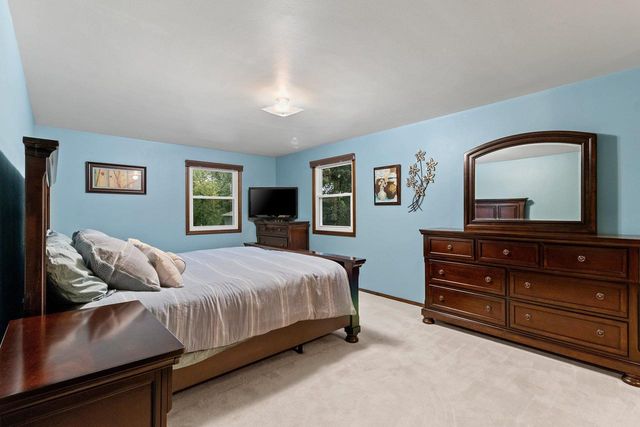 241 SCOUT WAY, De Pere, WI 54115