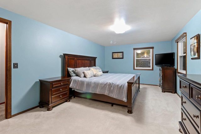 241 SCOUT WAY, De Pere, WI 54115