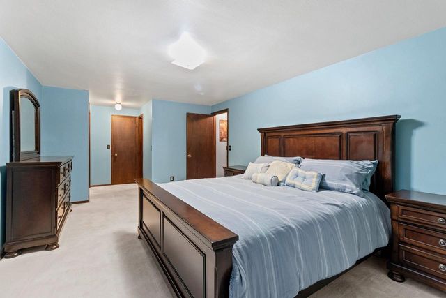 241 SCOUT WAY, De Pere, WI 54115