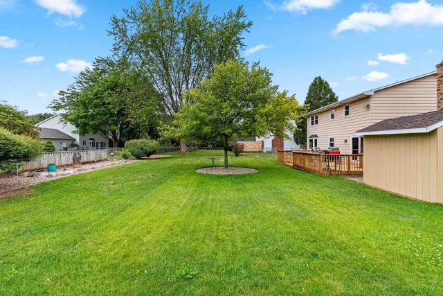 241 SCOUT WAY, De Pere, WI 54115