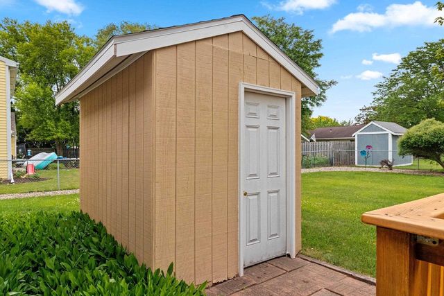 241 SCOUT WAY, De Pere, WI 54115