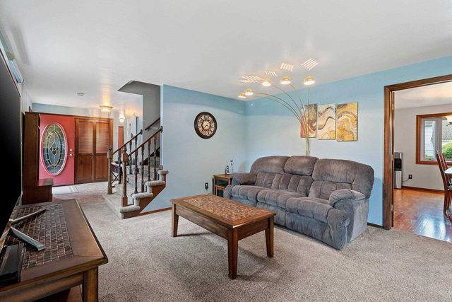 241 SCOUT WAY, De Pere, WI 54115