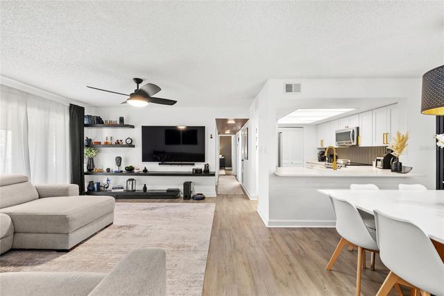 2485 LAKEWAY BRANCH DRIVE 2105, Orlando, FL 32839