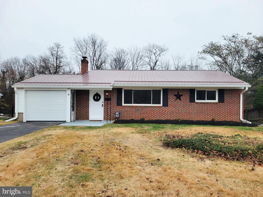 11525 ENGLEWOOD RD, Hagerstown, MD 21740