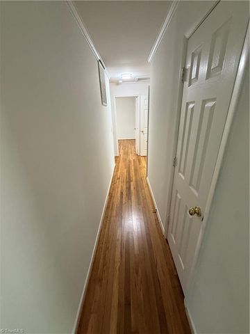 2843 Hermitage Drive, Winston-salem, NC 27104