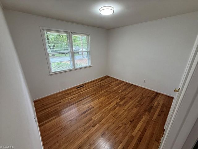 2843 Hermitage Drive, Winston-salem, NC 27104