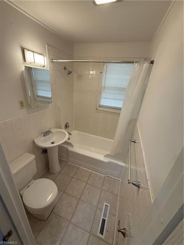 2843 Hermitage Drive, Winston-salem, NC 27104