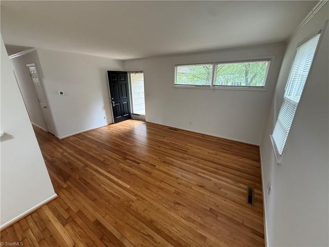 2843 Hermitage Drive, Winston-salem, NC 27104